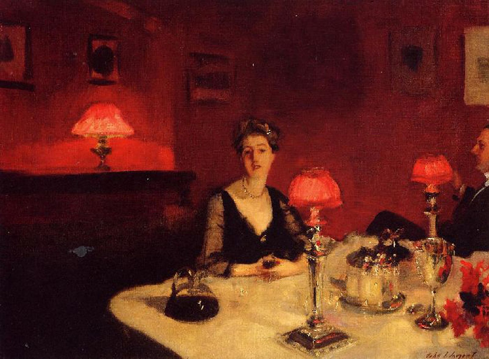 dinnertableatnight