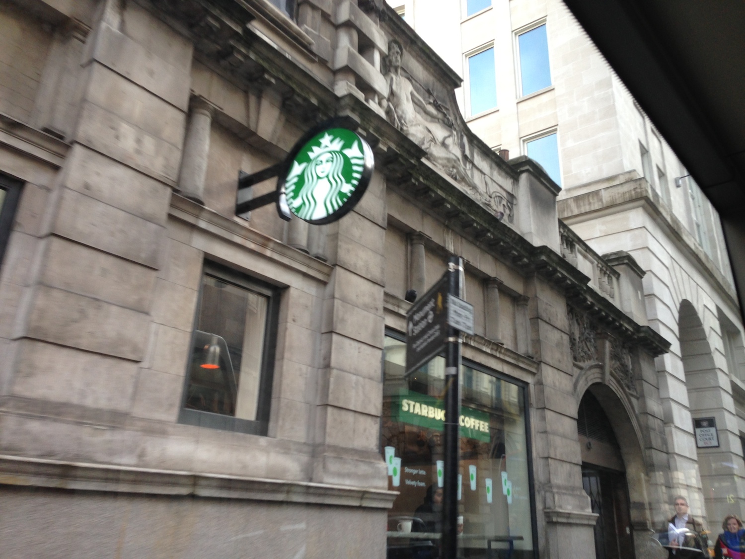 starbucks_
